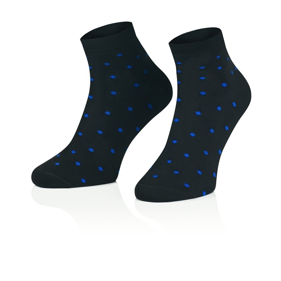 NOC POLARNA NIEBIESKIE KROPKI